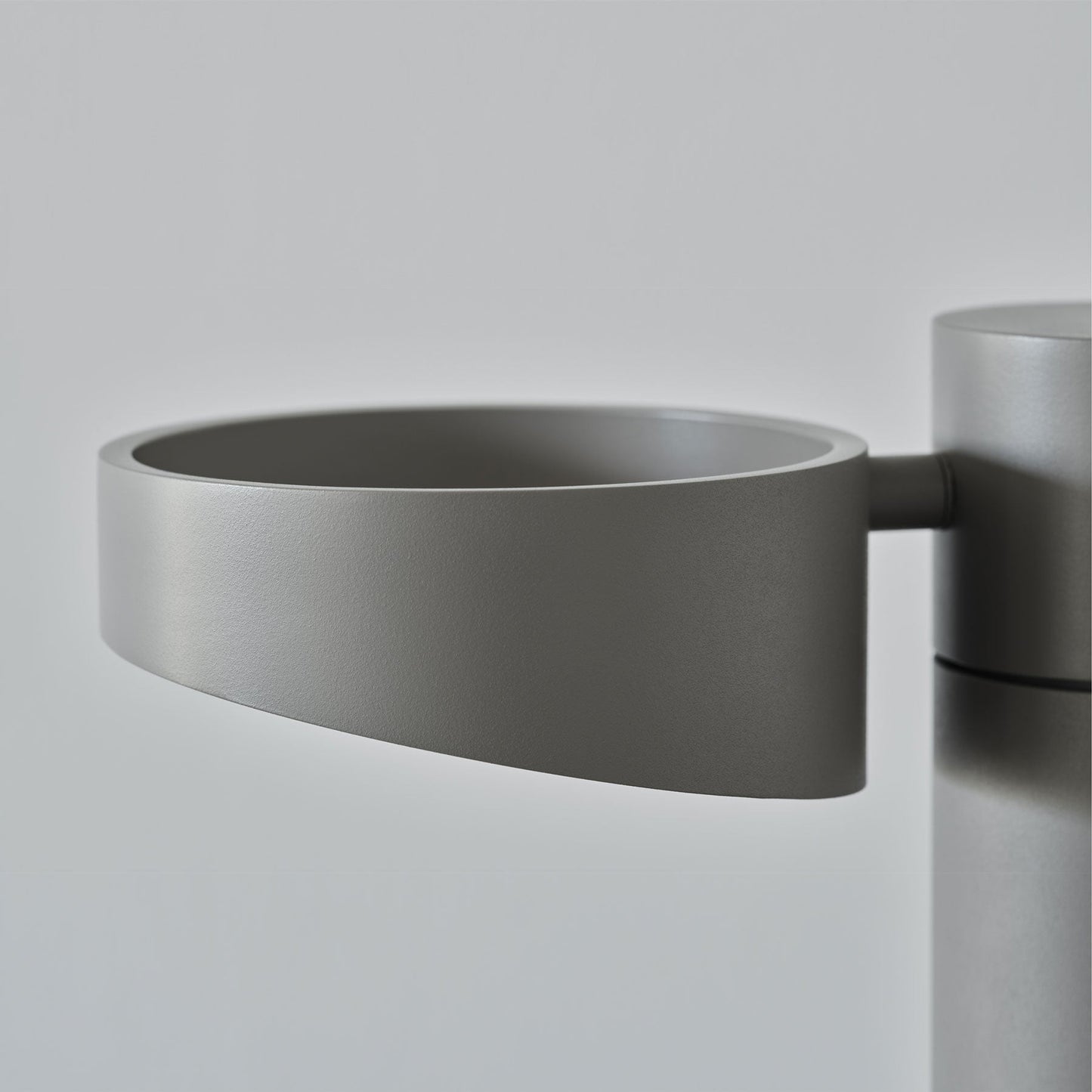 Owl LED Table Lamp in Detail.