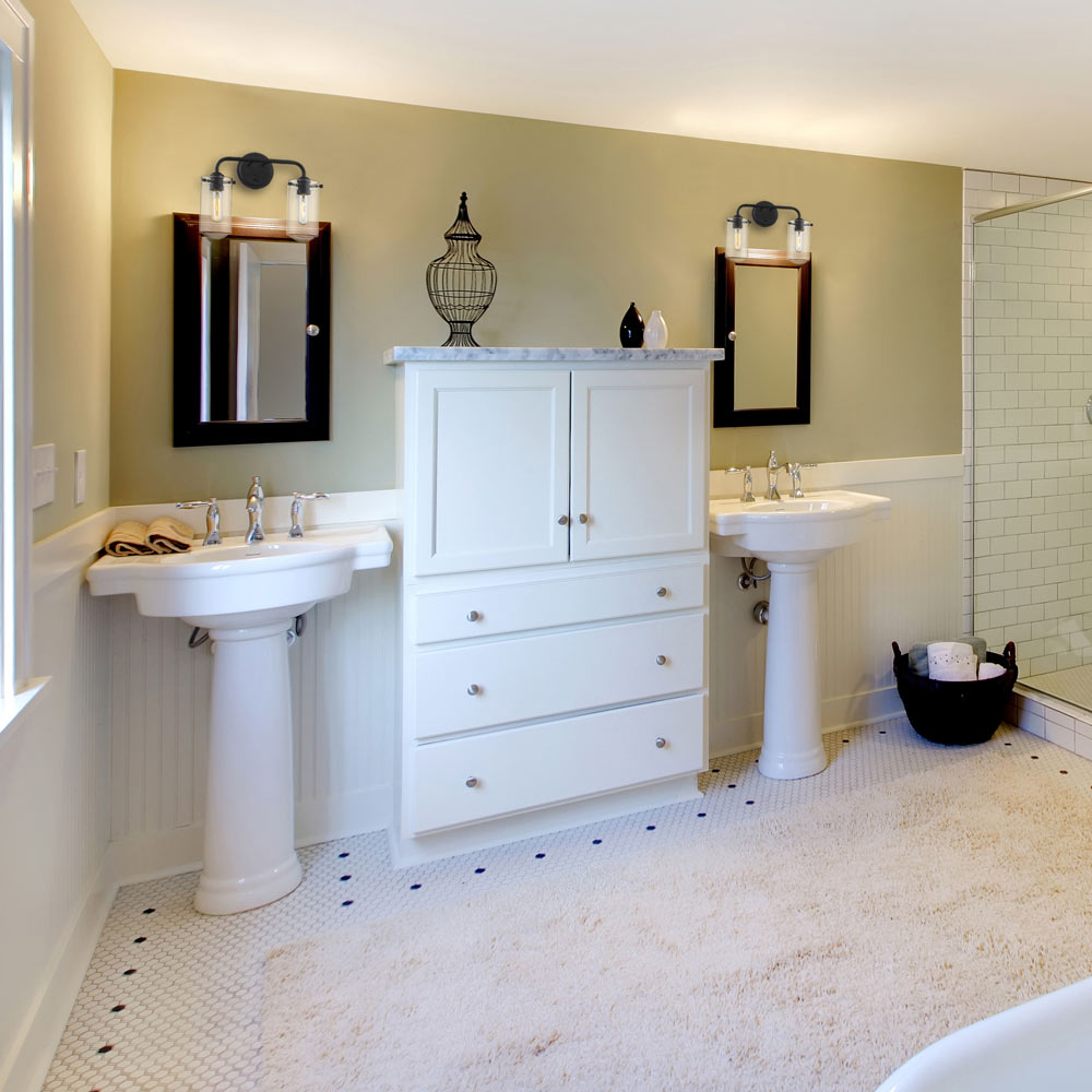 Delaney Bath Vanity Light in bathroom.