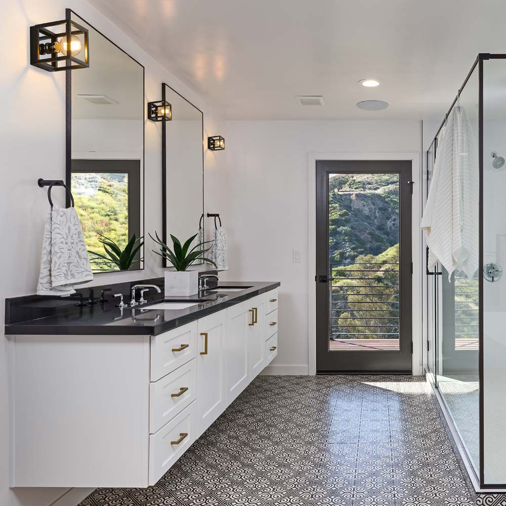 Kube Bath Wall Light in bathroom.