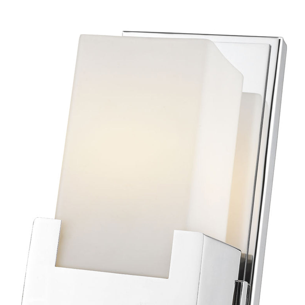 Peak LED Bath Wall Light in Detail.