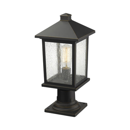 Portland 533PM Outdoor Pier Mount Light in Detail.