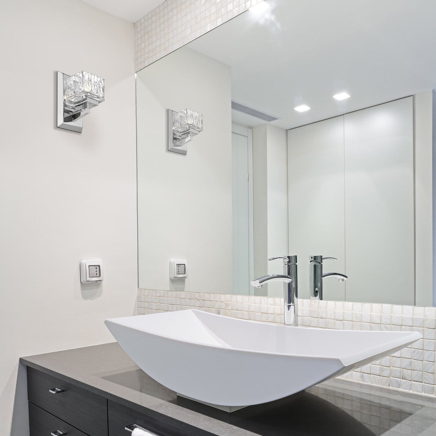 Rubicon Bath Wall Light in bathroom.