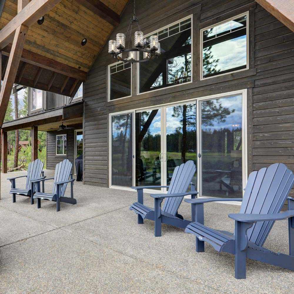 Tahoe Outdoor Chandelier in Outside Area.