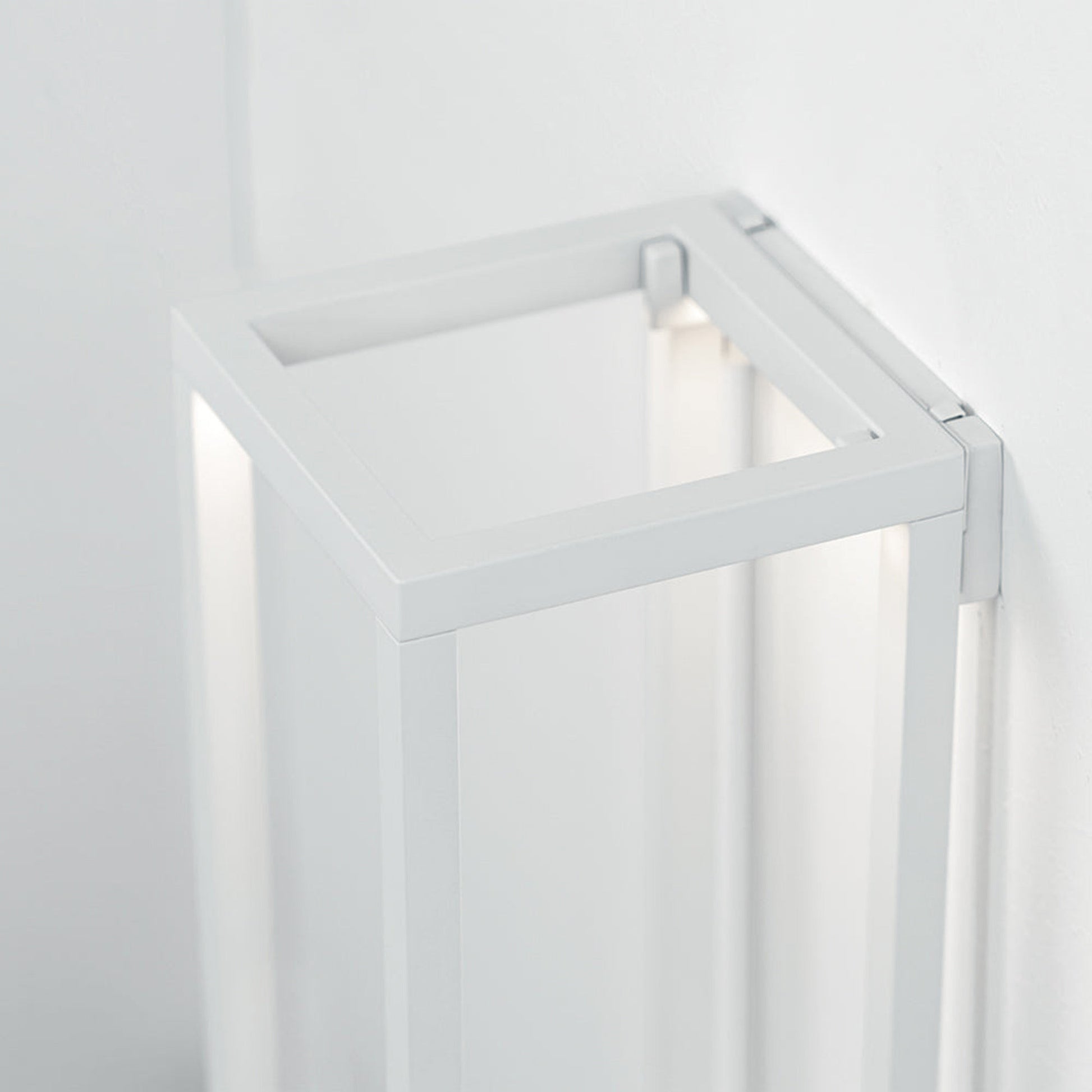 Home Pro Outdoor Wall Mount Bracket in Detail.