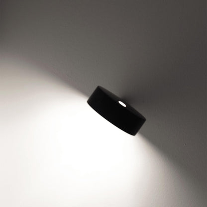 Super O Outdoor Rechargeable LED Wall Light in Detail.