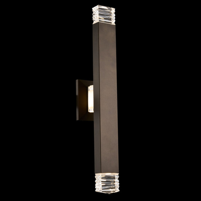 Tapatta Outdoor LED Wall Light in Detail.