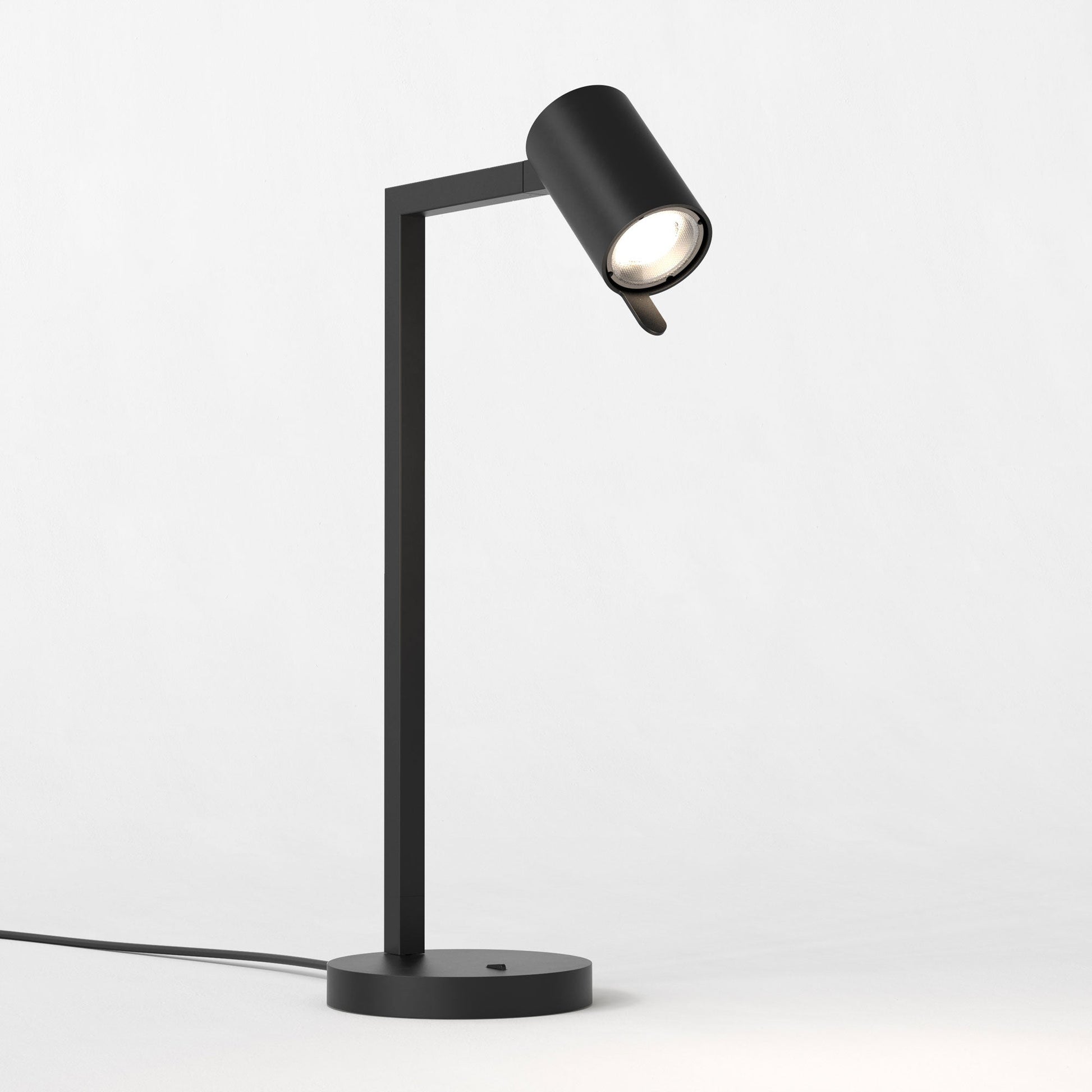 Ascoli Desk Lamp in Detail.