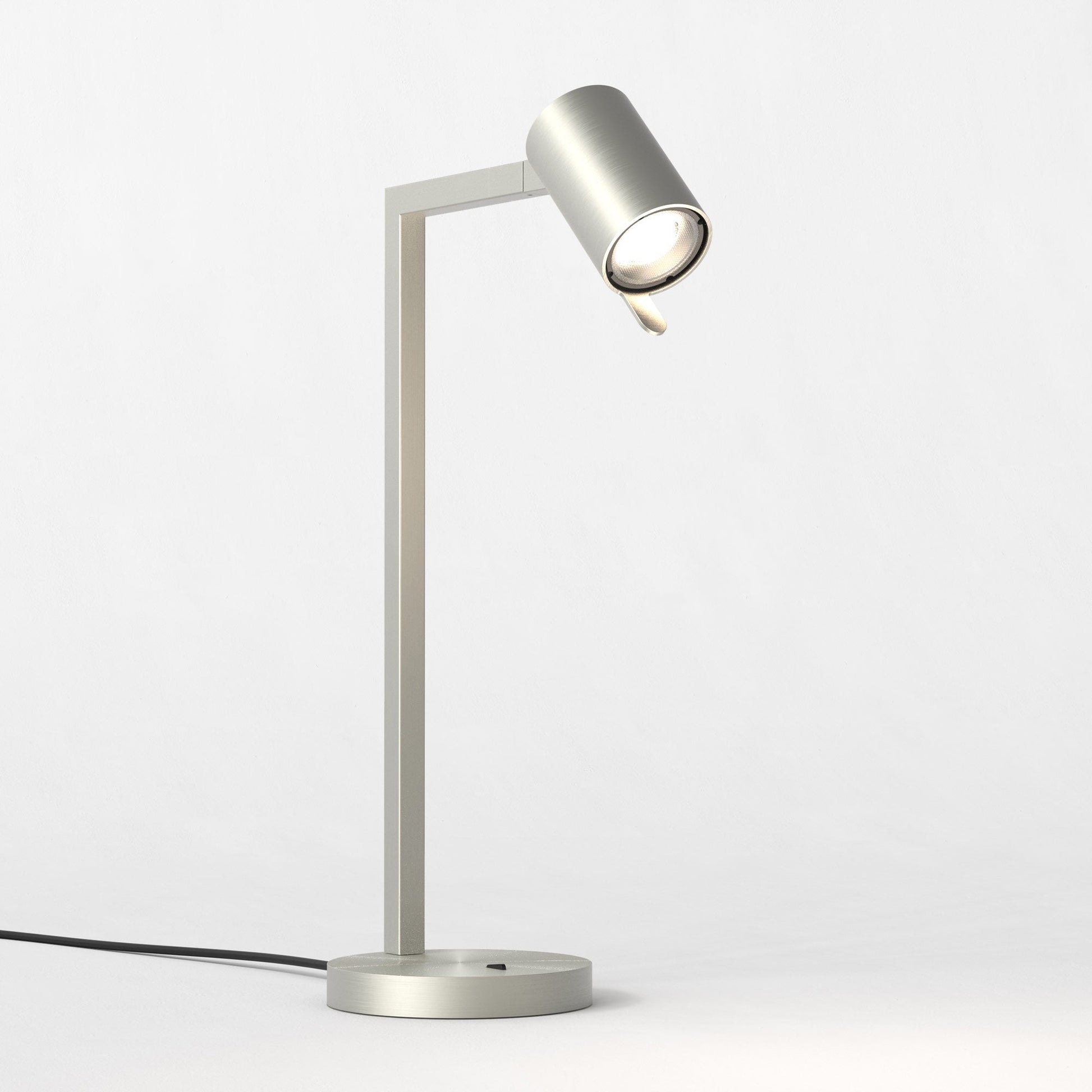 Ascoli Desk Lamp in Detail.