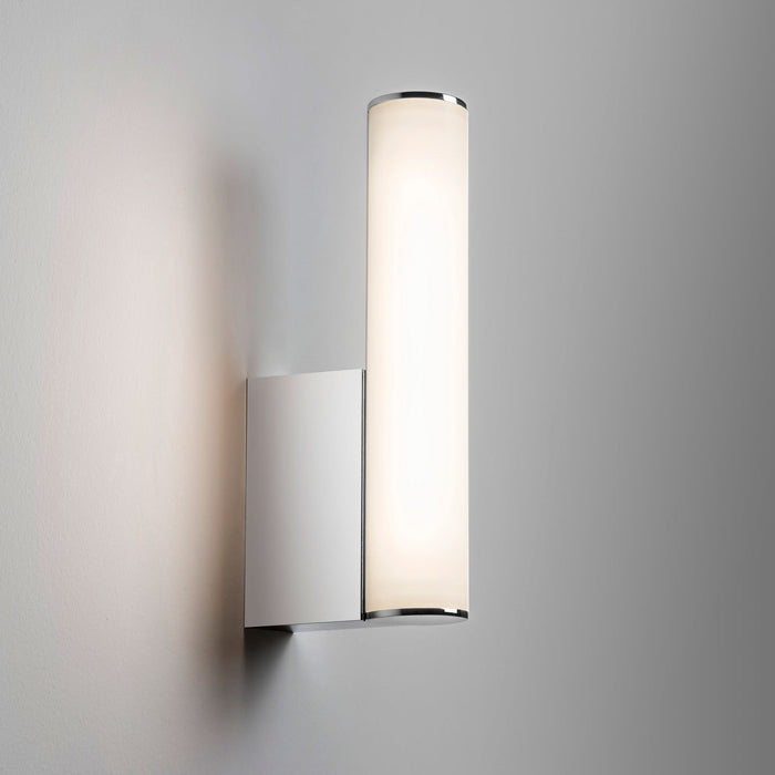 Domino LED Wall Light in Detail.