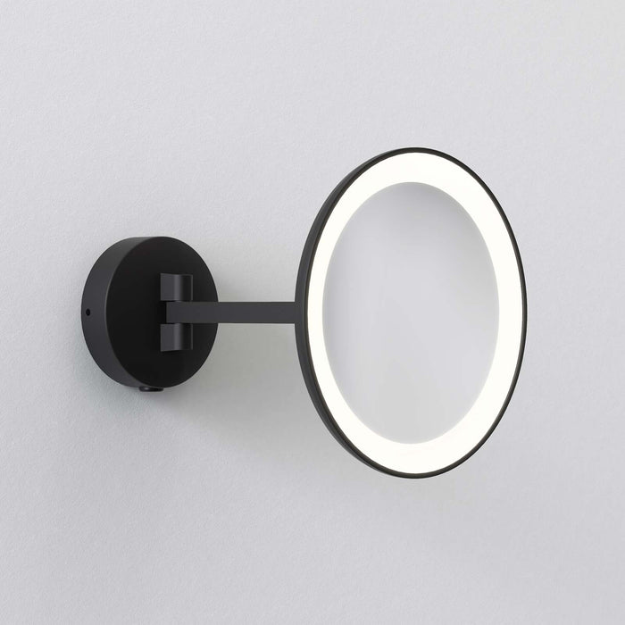 Mascali Round LED Magnifying Mirror in Detail.