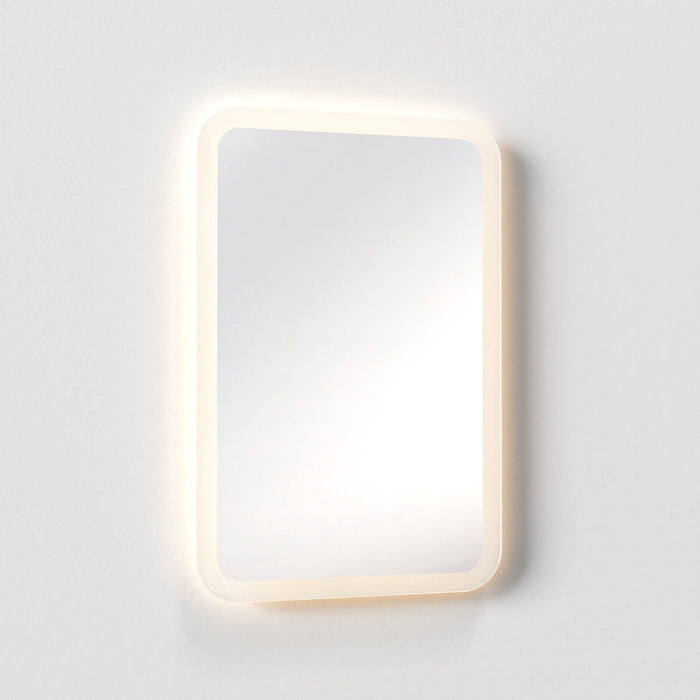 Varenna Rectangle LED Illuminated Mirror in Detail.