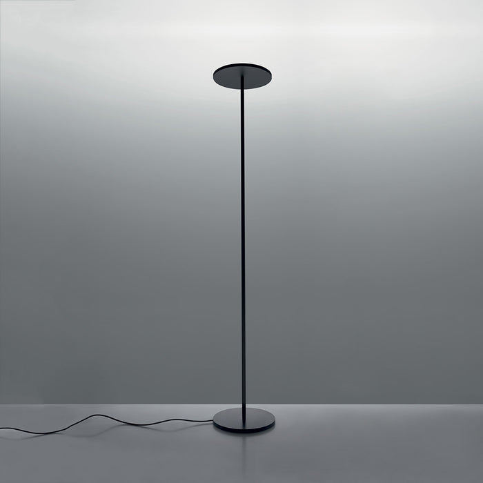 Athena LED Floor Lamp in Black (90CRI/2700K).