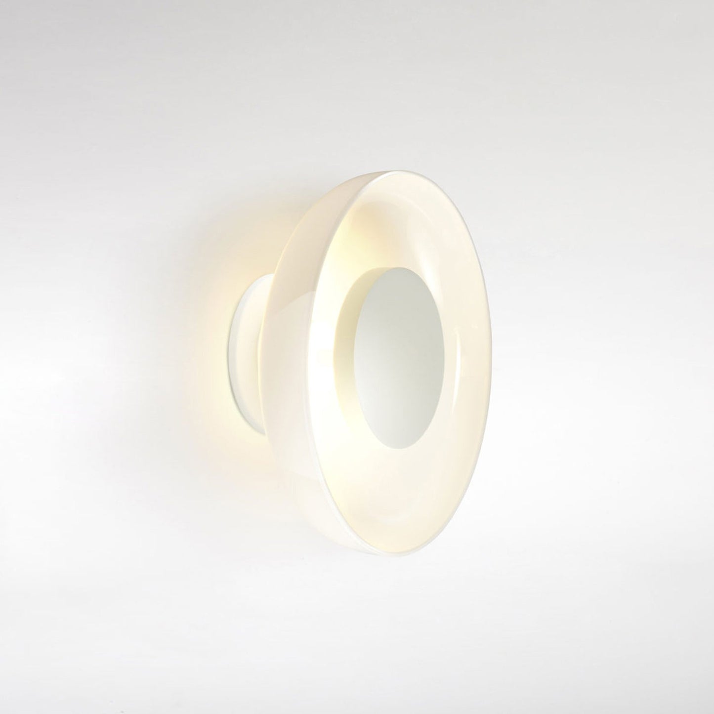 Aura Plus LED Wall Light in Opal.