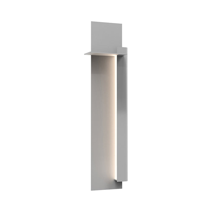 Backgate™ Outdoor LED Wall Light in Large/Textured Gray/Right.