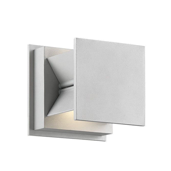 Baffled Outdoor LED Wall Light in Detail.