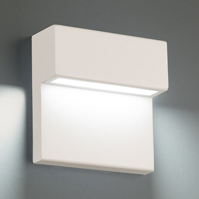 Balance Outdoor LED Wall Light in White (3500K).