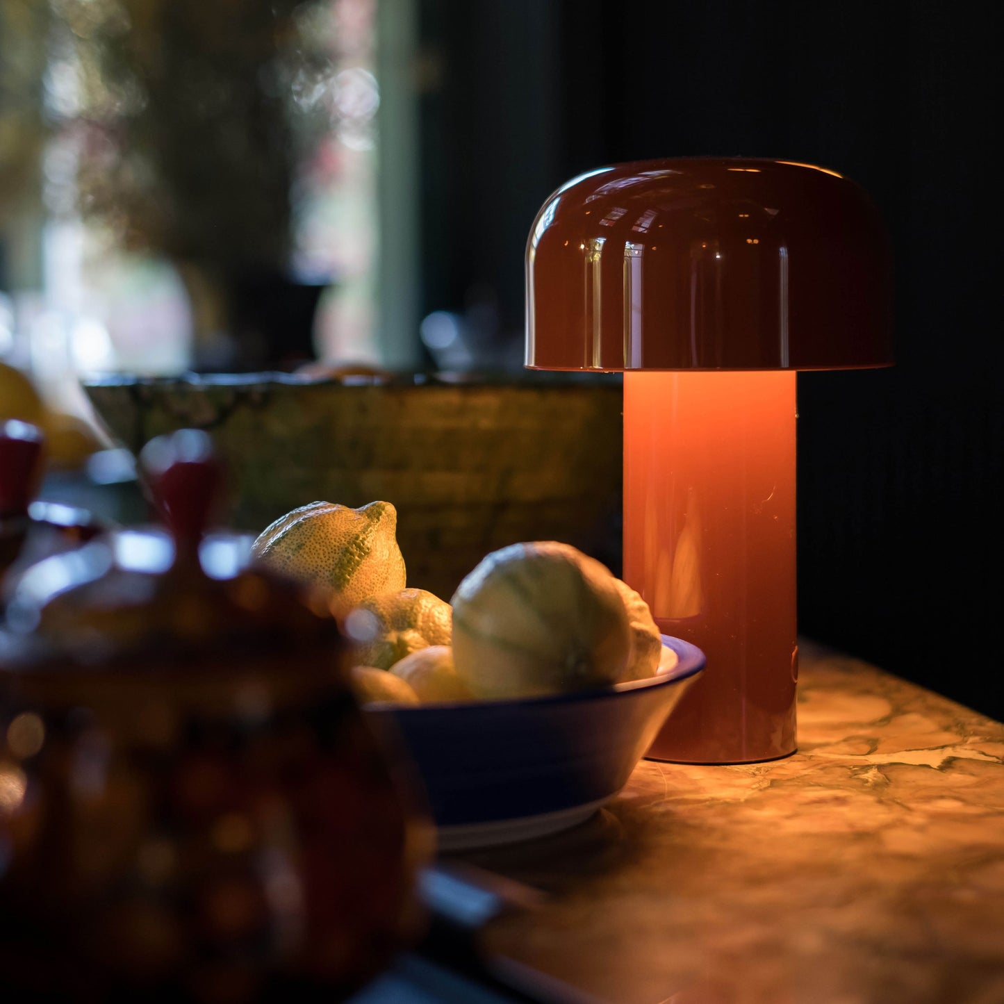 Bellhop LED Table Lamp in Detail.