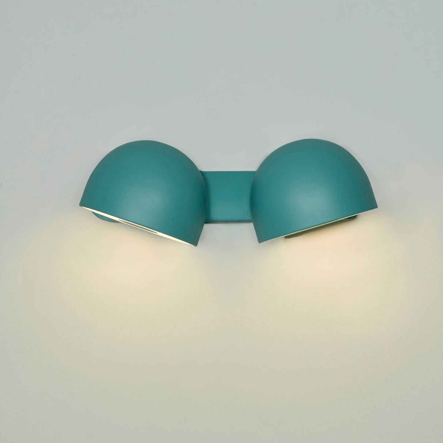 Bowee W LED Wall Light in Detail.