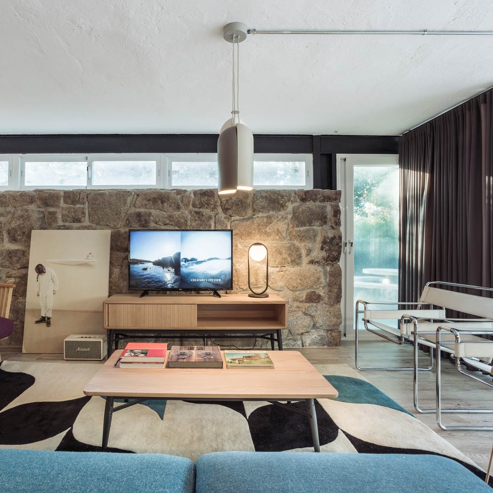 Ireland Pendant Light in living room.