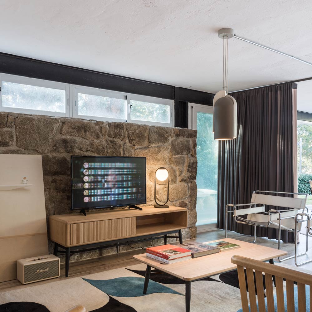 Ireland Pendant Light in living room.