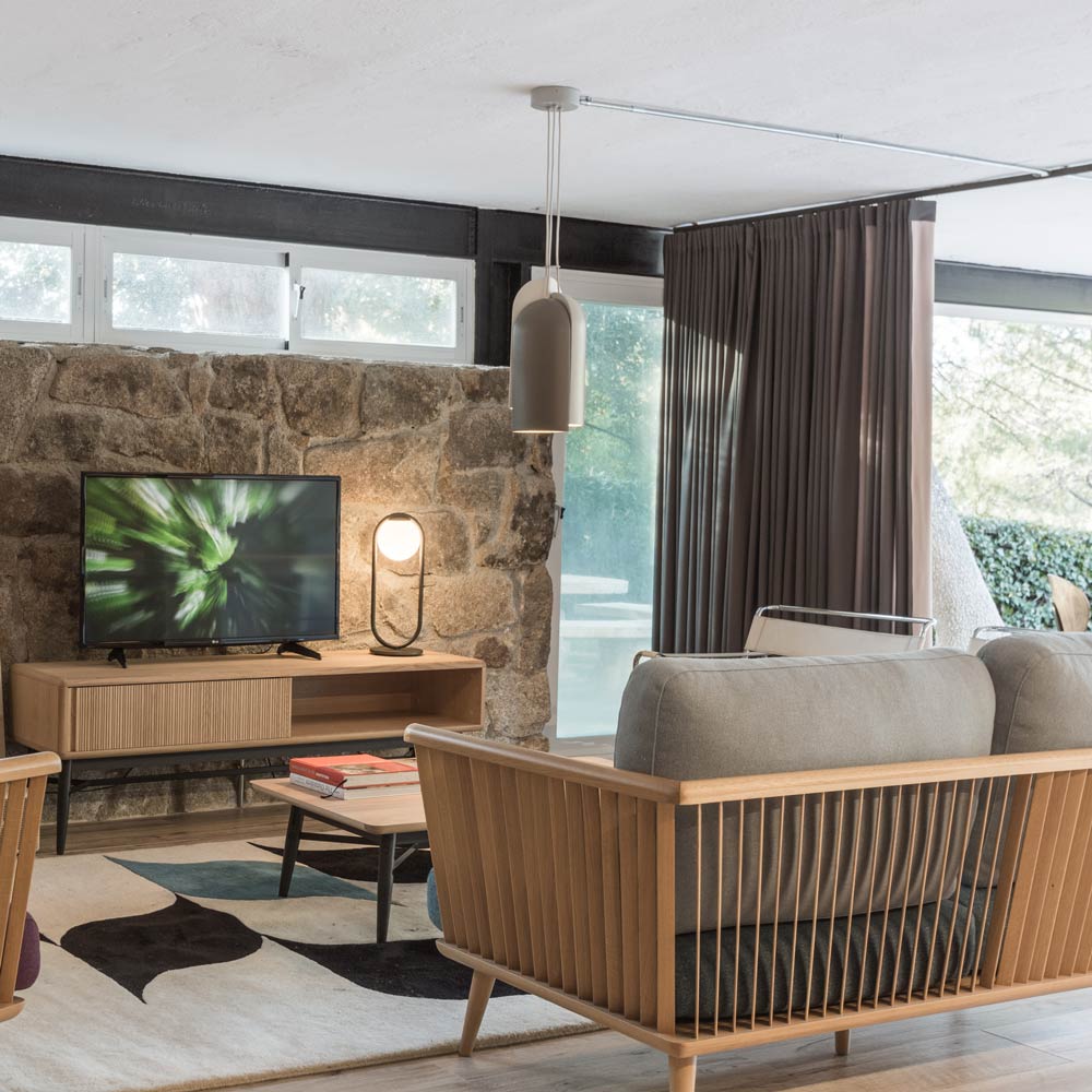 Ireland Pendant Light in living room.