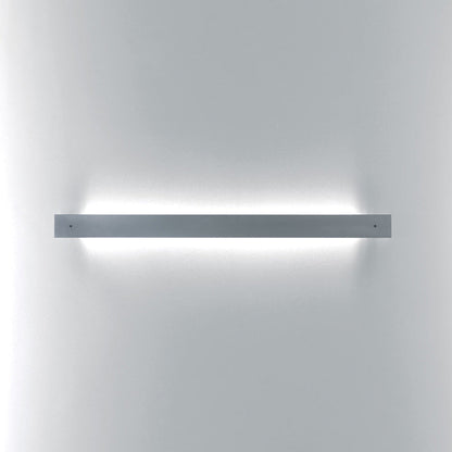Marc W LED Wall Light in Detail.