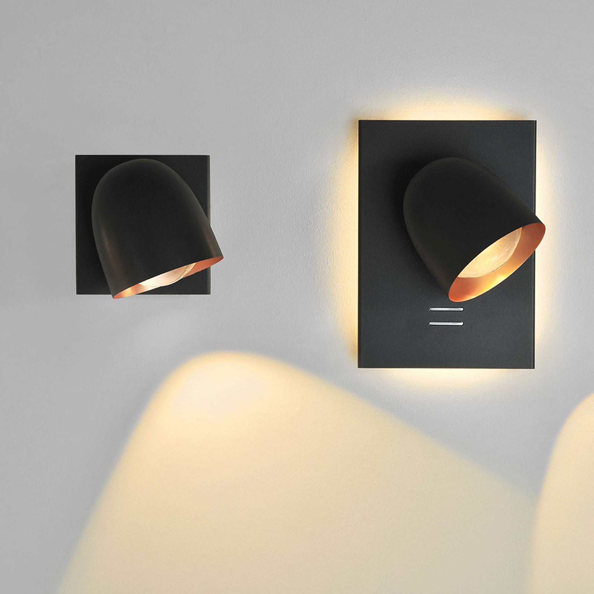 Speers W LED Wall Light in Detail.