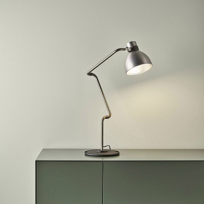 Blux System T Table Lamp in Detail.