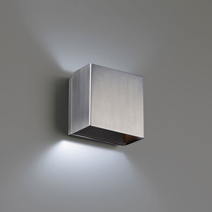 Boxi LED Wall Light in Brushed Nickel (3500K).