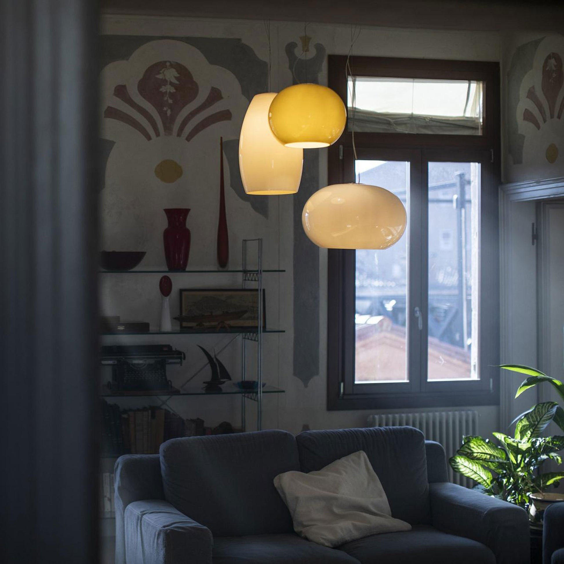 Buds 1 Pendant Light in living room.