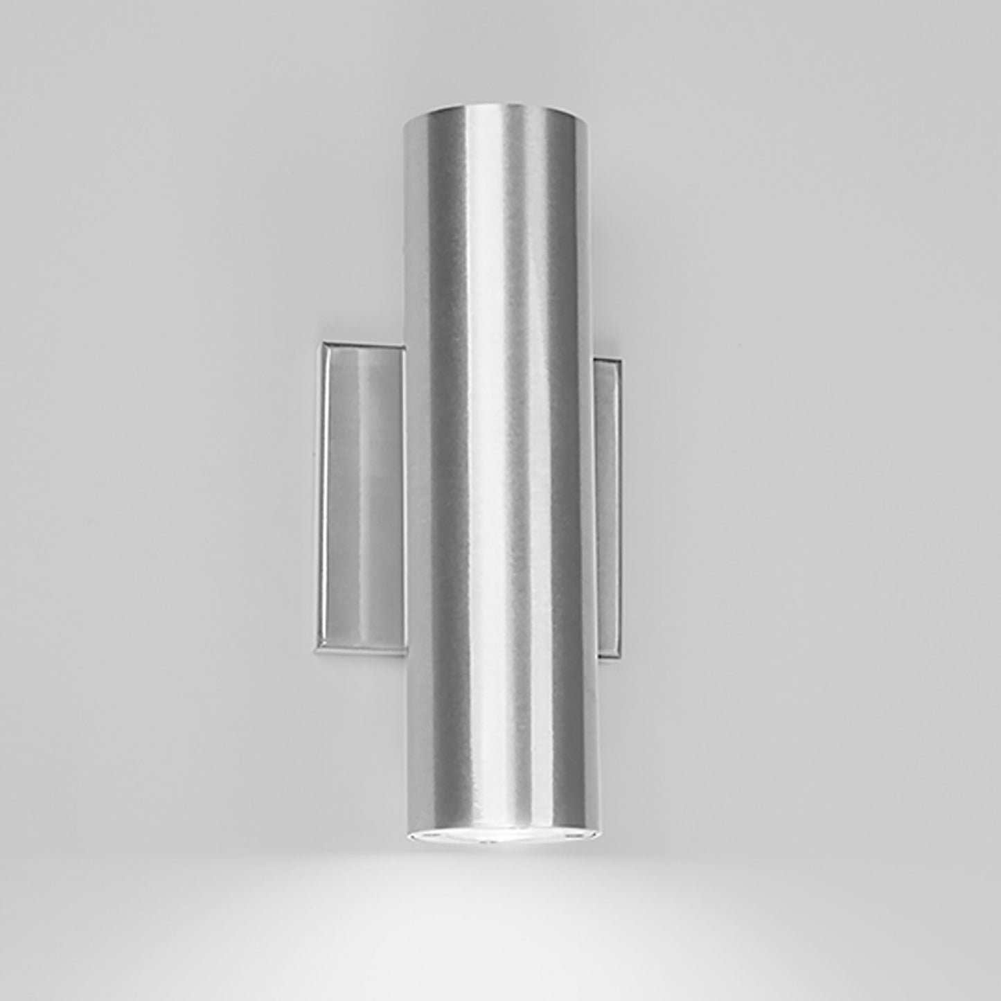 Caliber Indoor/Outdoor LED Wall Light in Detail.