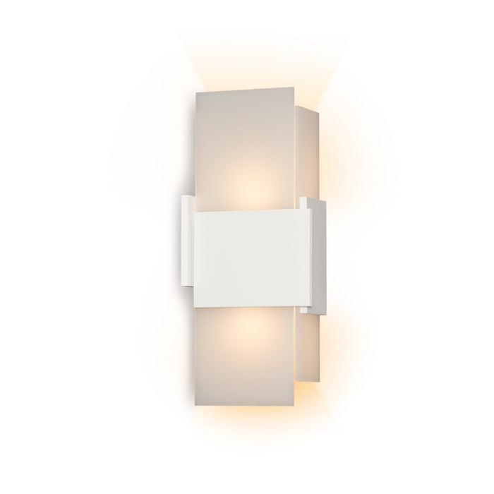Acuo Outdoor LED Wall Light in Detail.