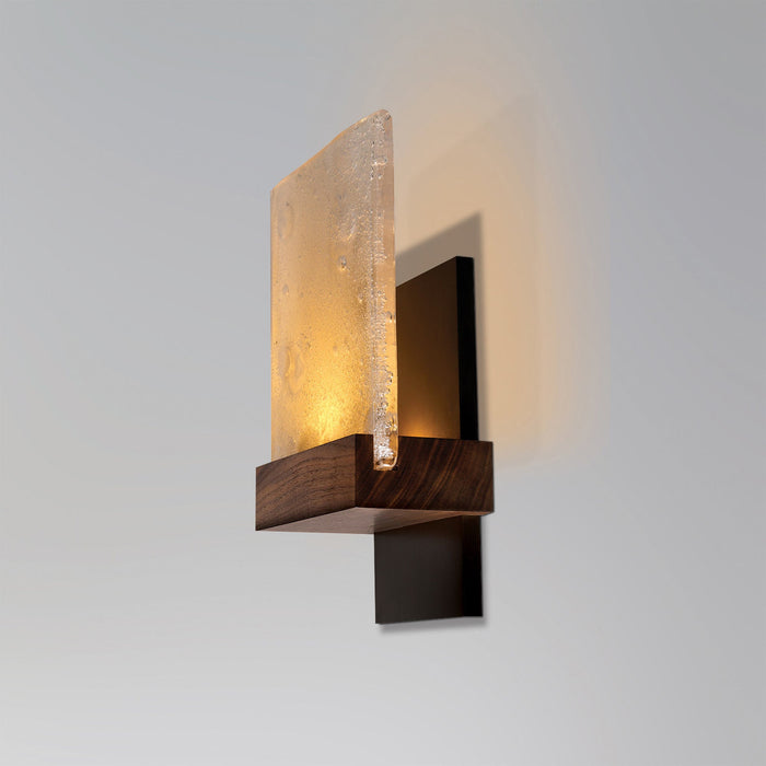 Fortis LED Wall Light in Detail.