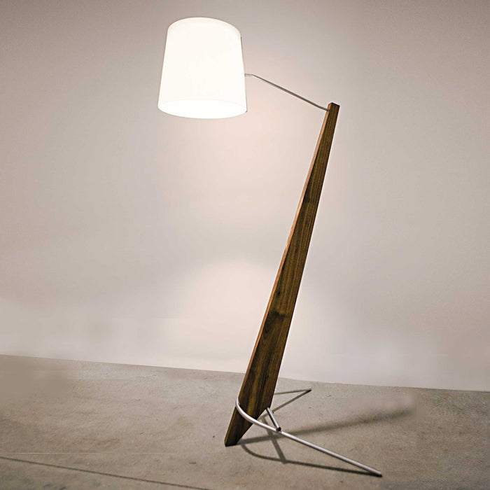 Silva Giant LED Floor Lamp in Detail.