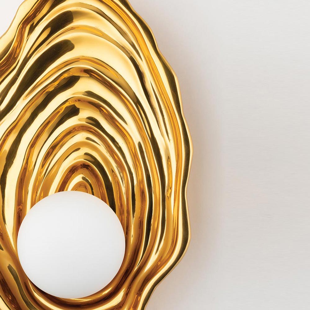 Elie Wall Light in Detail.