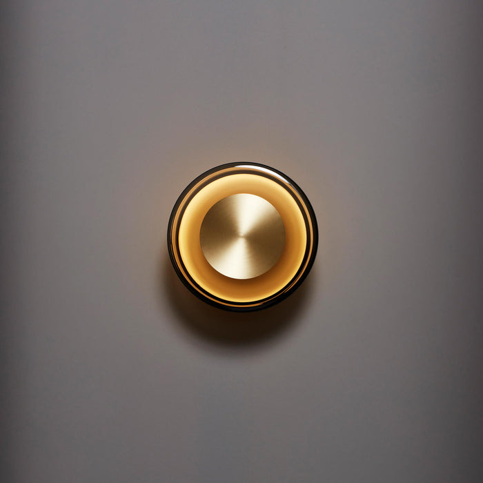 Pendulum LED Wall Light in Detail.