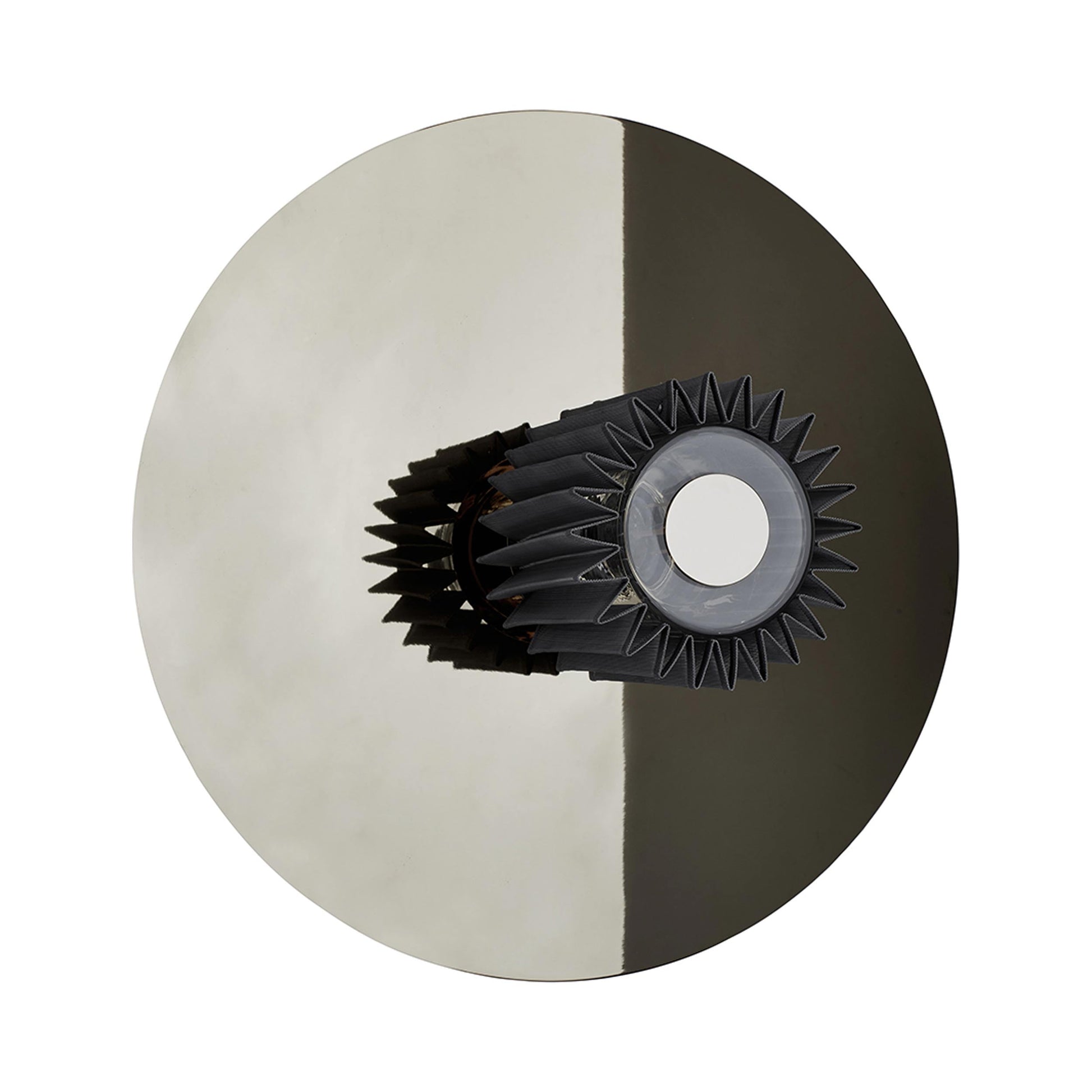 In The Sun LED Wall Light in Silver (Large/Silver Mesh).