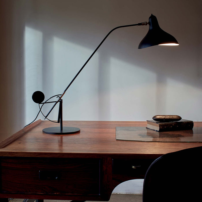Mantis BS3 LED Desk Lamp in living room.