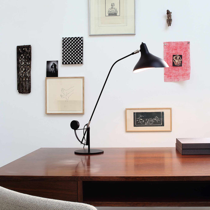 Mantis BS3 LED Desk Lamp in living room.