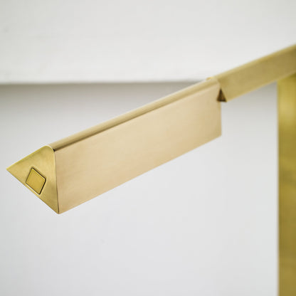 Dessau LED Floor Lamp in Detail.