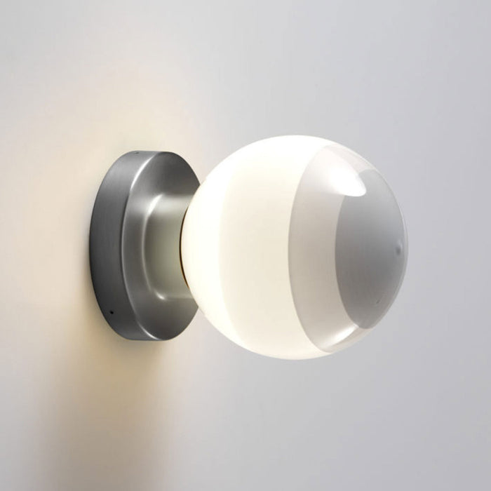 Dipping Light A2 LED Wall Light in Off White/Graphite.