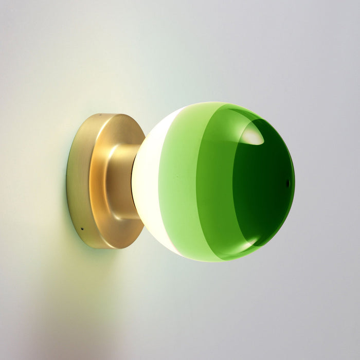 Dipping Light A2 LED Wall Light in Green/Brushed Brass.
