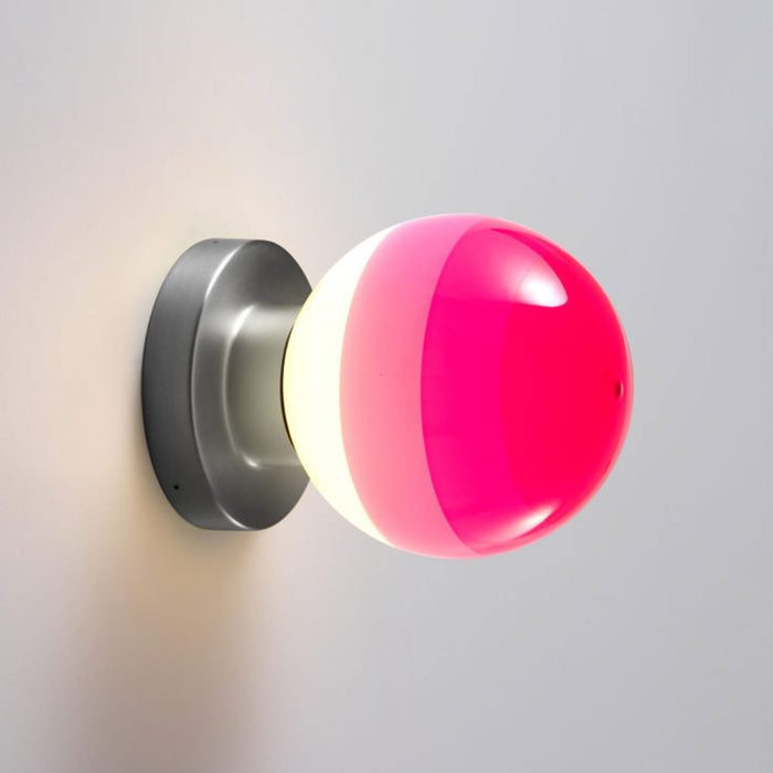 Dipping Light A2 LED Wall Light in Pink/Graphite.