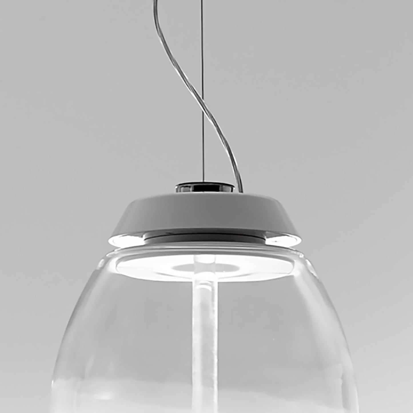 Empatia LED Suspension Light in Detail.