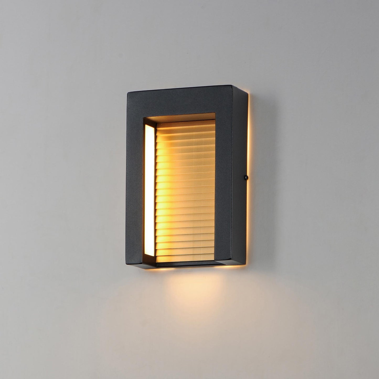 Alcove Outdoor LED Wall Light in Detail.