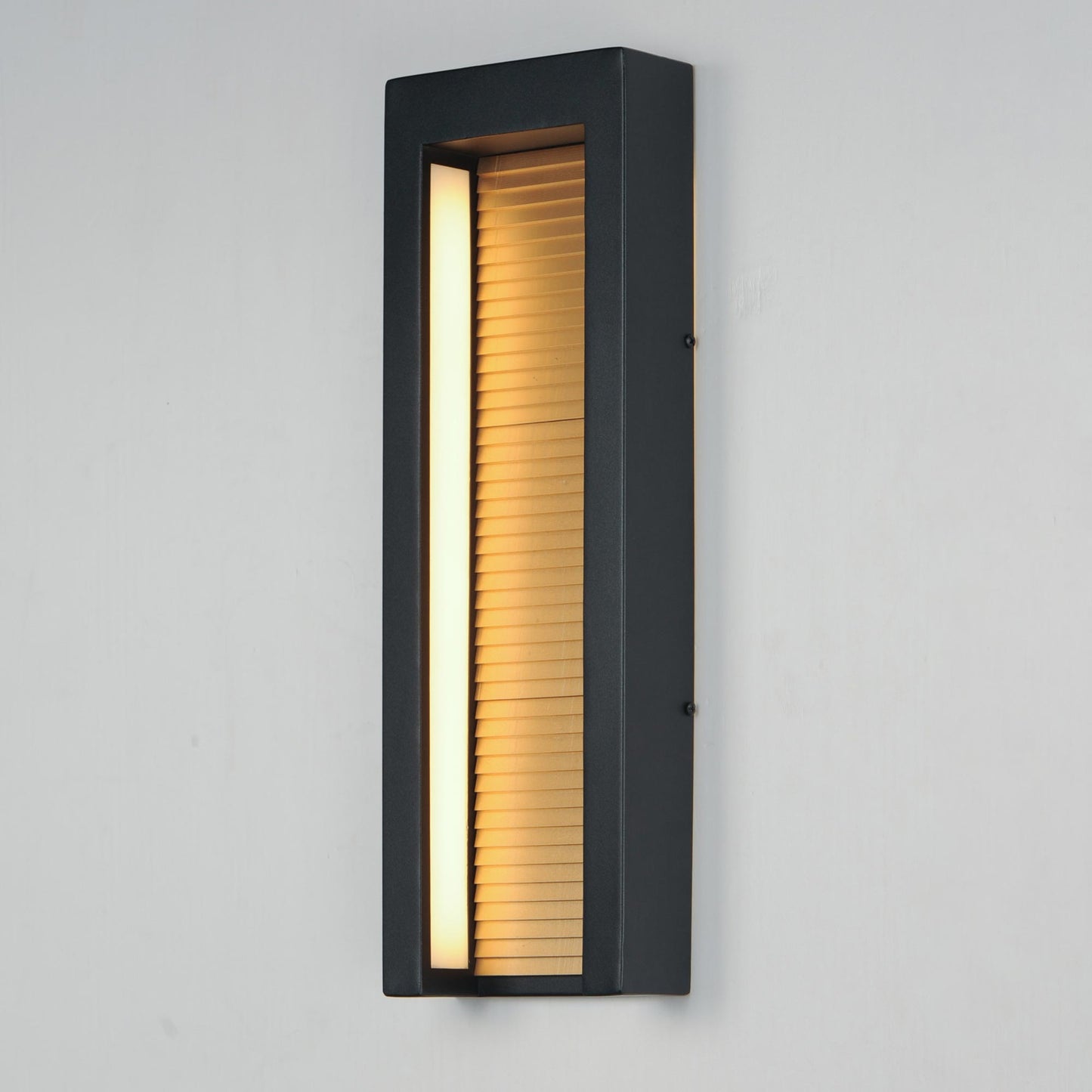 Alcove Outdoor LED Wall Light in Detail.