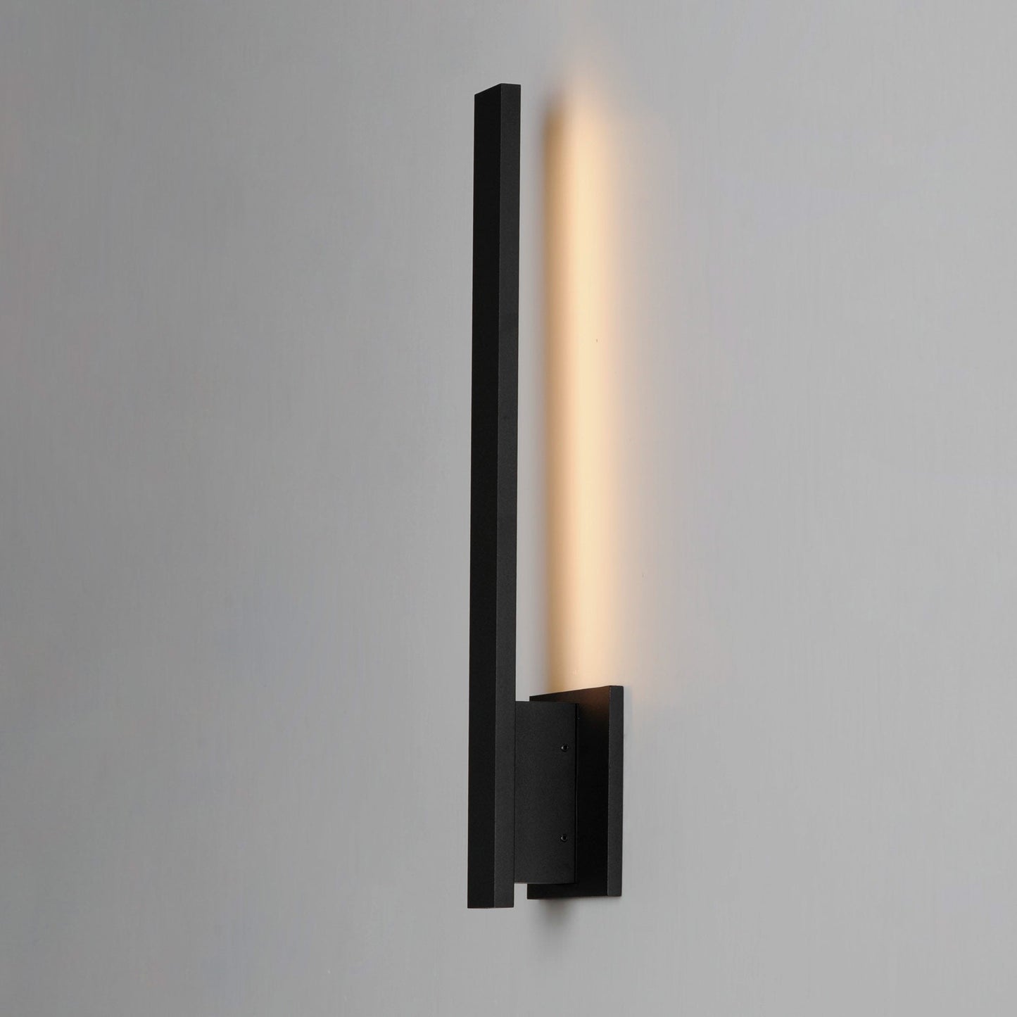 Alumilux Outdoor LED Wall Light in Detail.