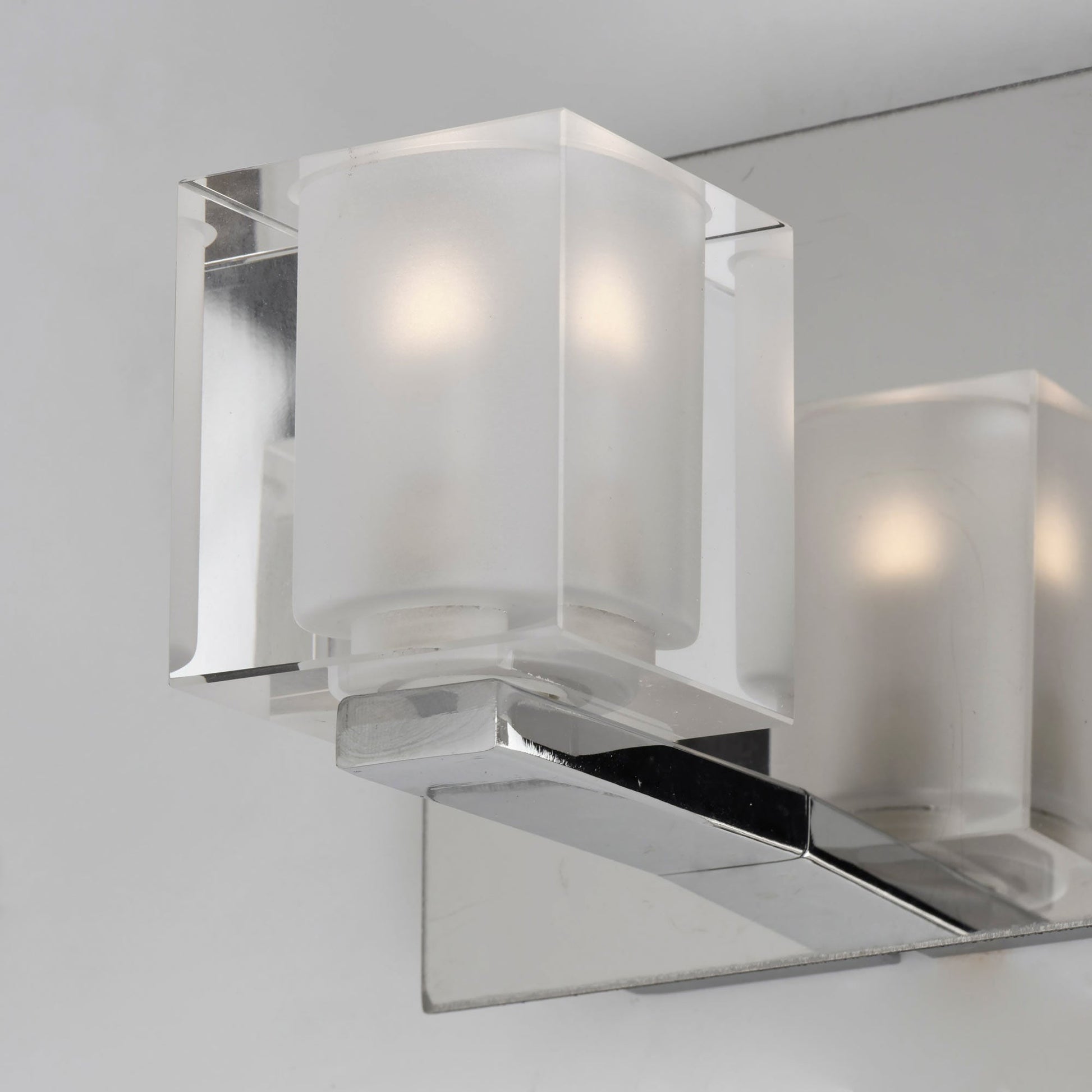Blocs LED Bath Wall Light in Detail.