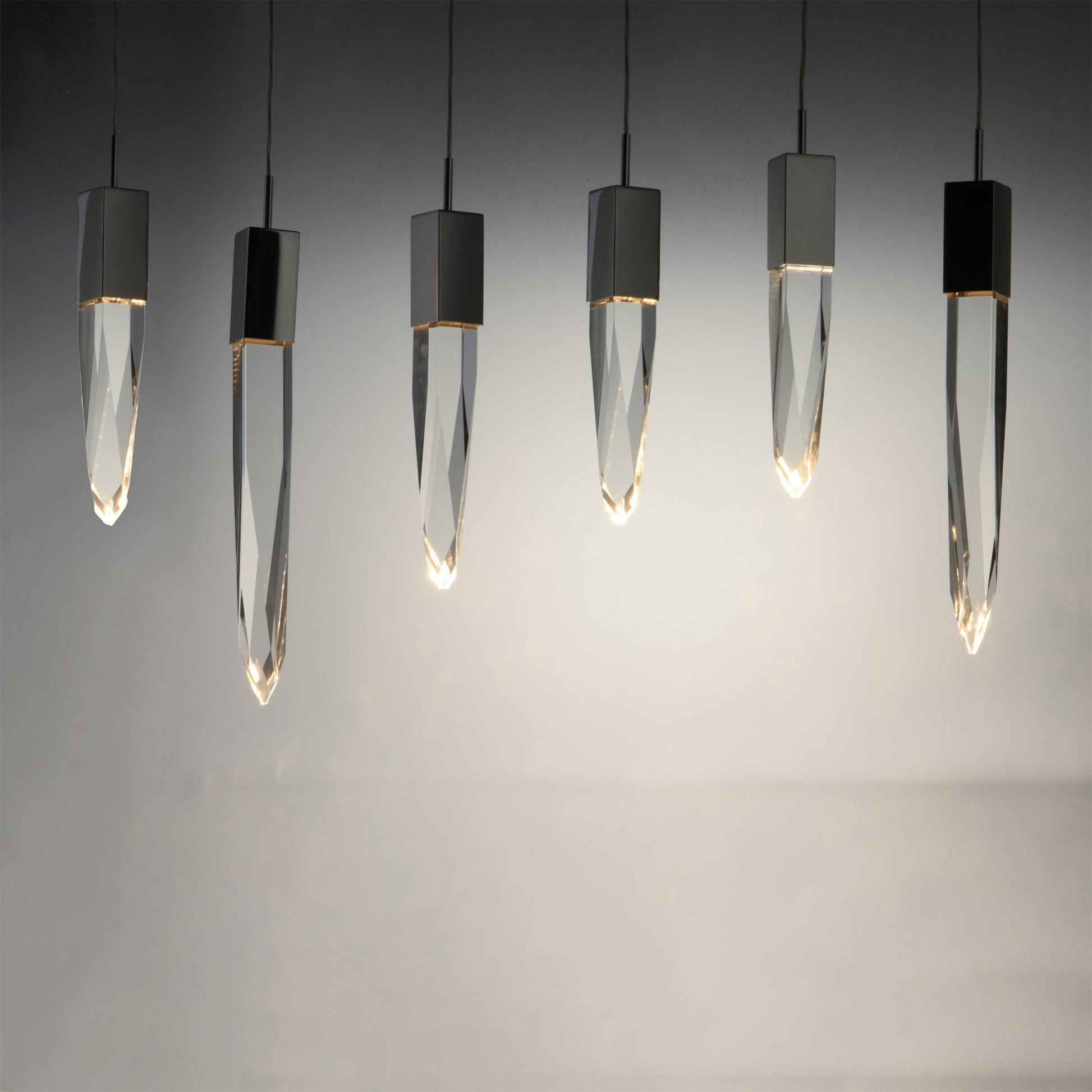 Quartz LED Linear Pendant Light in Detail.