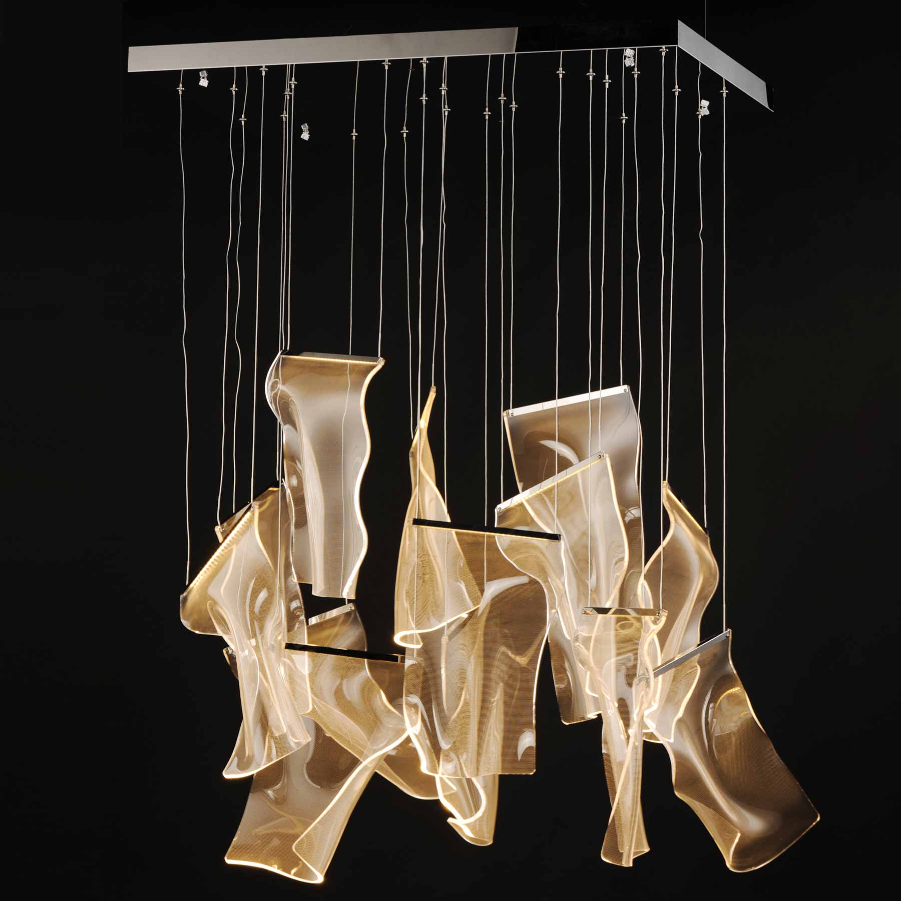 Rinkle LED Linear Pendant Light in Detail.